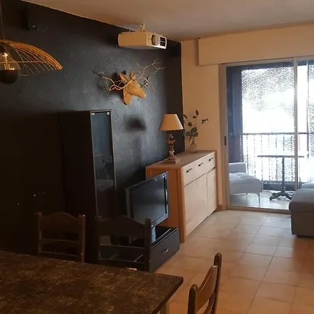 à Proche De La Et Des Commerces Appartamento Calvi (Corsica)