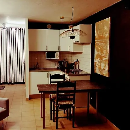 Apartmán A Proche De La Et Des Commerces