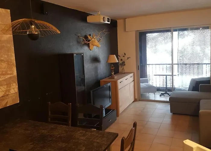 A Proche De La Et Des Commerces Apartment Calvi (Corsica)